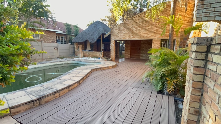 3 Bedroom Property for Sale in Safari Gardens North West